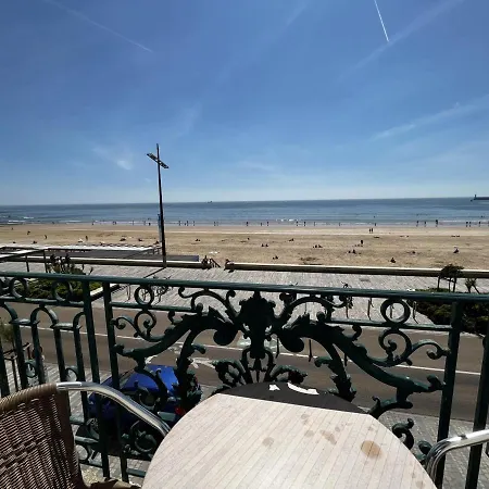T2 Avec Piscine, Parking, Proche Et Commerces - Fr-1-197-536 Apartment