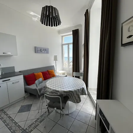 T2 Avec Piscine, Parking, Proche Et Commerces - Fr-1-197-536 * Les Sables-d'Olonne